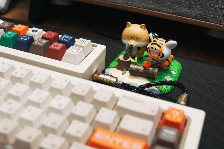 How to Actually Clean Your Keyboard Without Breaking It