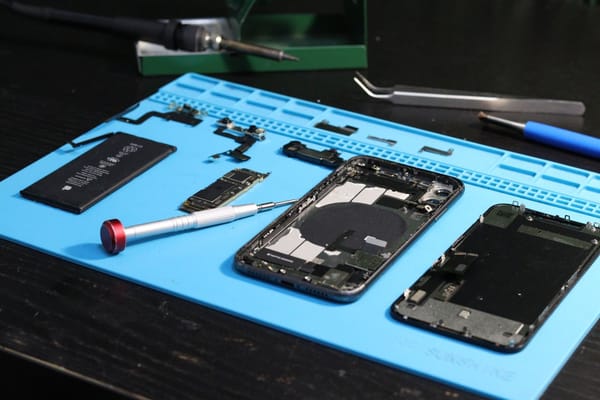The Glue Is Finally Losing: Why Your Next Gadget Should Be One You Can Actually Fix